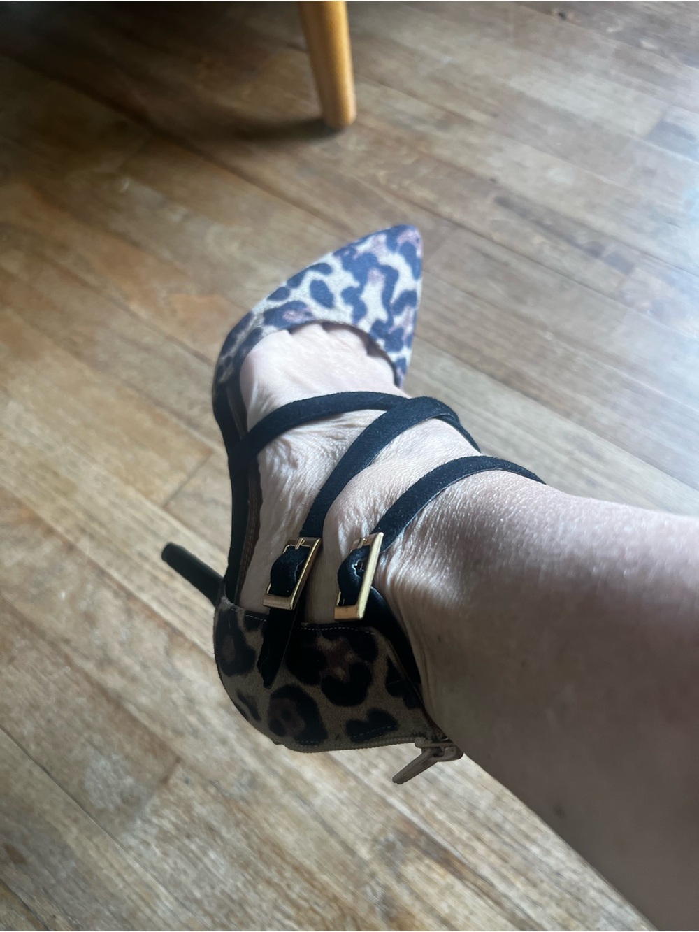 Ollio Leopard Print Pointed Toe Strappy Pumps - Black/Beige